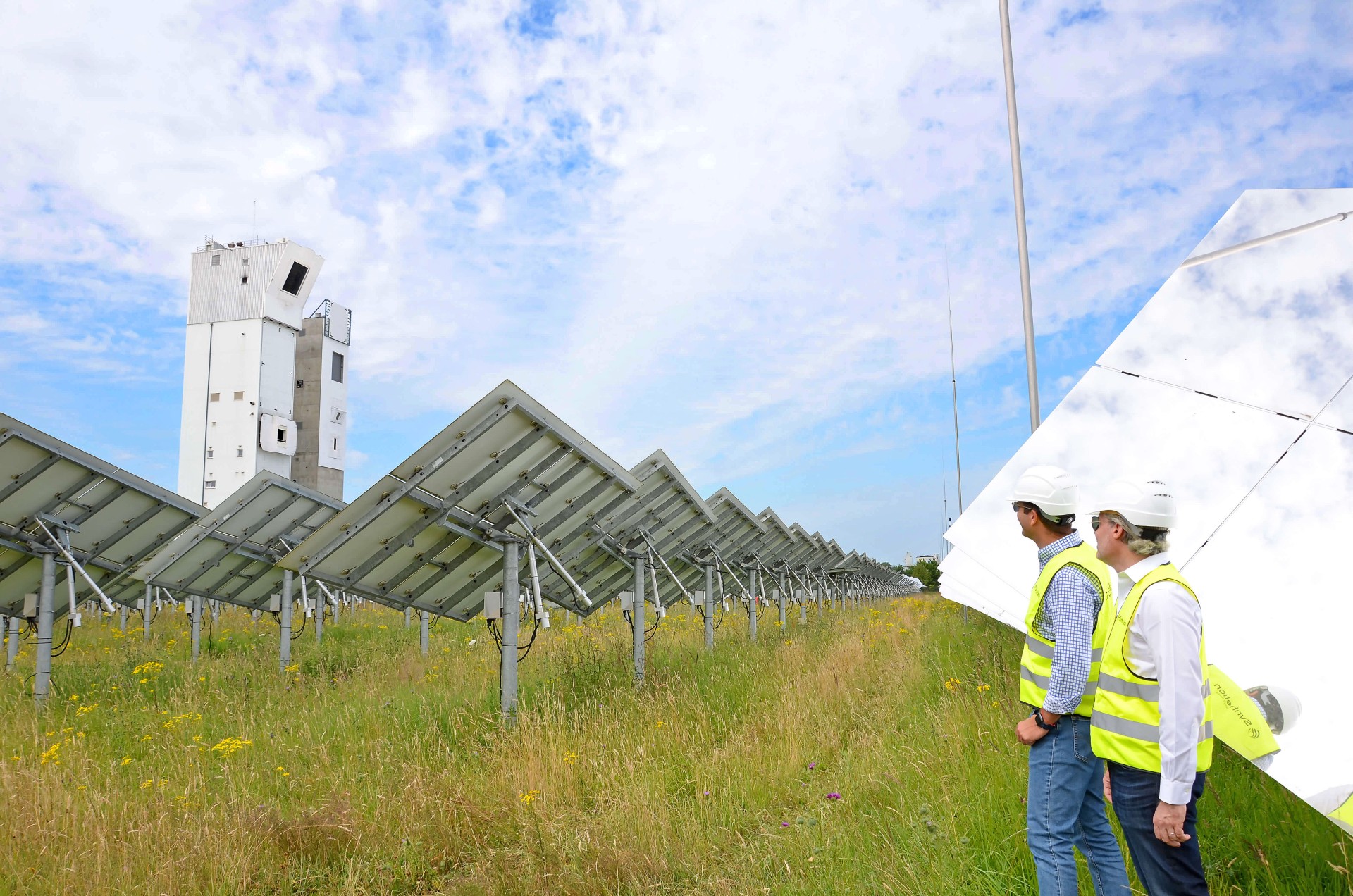 synhelion - solar tower and mirrorfield at dlr - furler - ambrosetti
